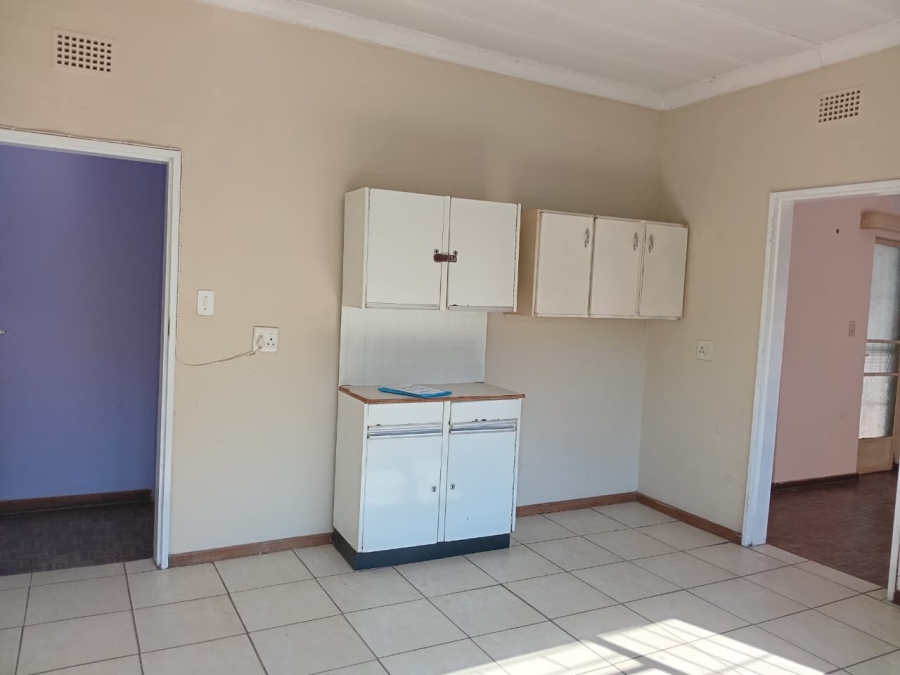 To Let 3 Bedroom Property for Rent in Oos Einde North West